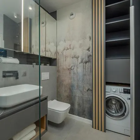 Modern & Cozy Przedmiejska In By Renters *