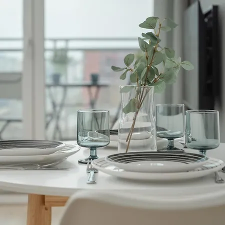 Modern & Cozy Przedmiejska In By Renters Apartment Wroclaw