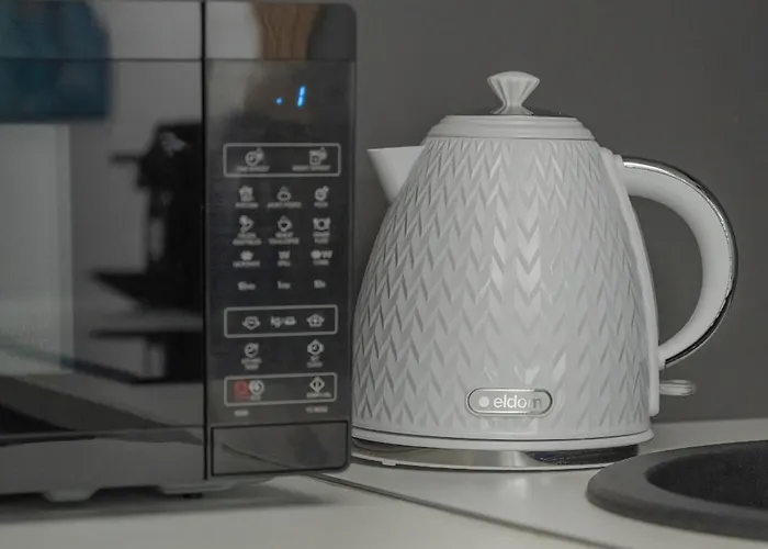 Modern & Cozy Przedmiejska In By Renters Wrocław