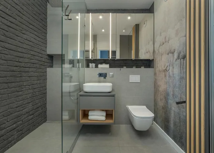 Modern & Cozy Przedmiejska In By Renters * Wrocław