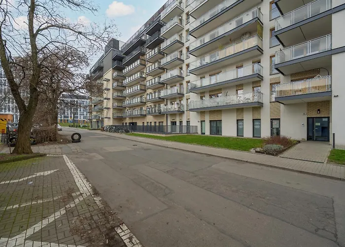 Modern & Cozy Przedmiejska In By Renters Apartamento